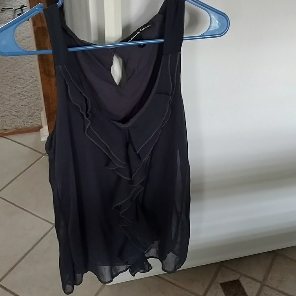 Sleeveless blouse